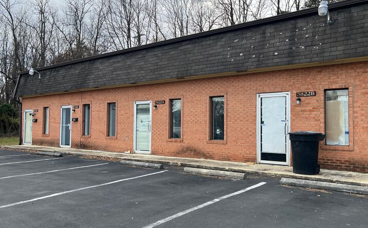 Pictures of Retail, Office property located at 5824 Williamson Rd, Roanoke, VA 24012 for lease - image #1