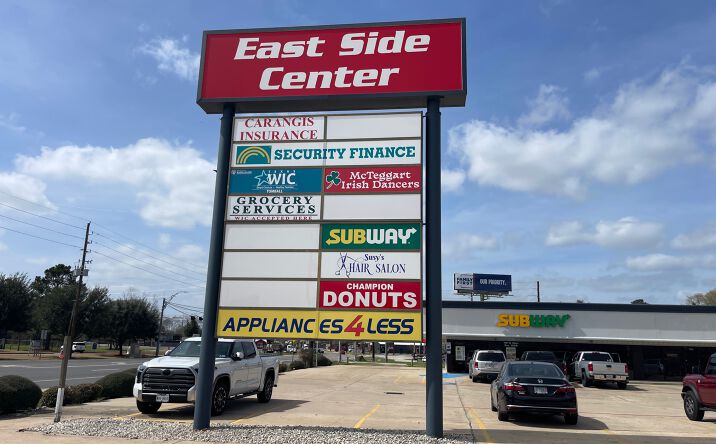 Pictures of Retail property located at 701 E Main St, Tomball, TX 77375 for lease - image #1