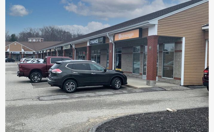 Pictures of Retail property located at 152 US-1, Scarborough, ME 04074 for lease - image #1