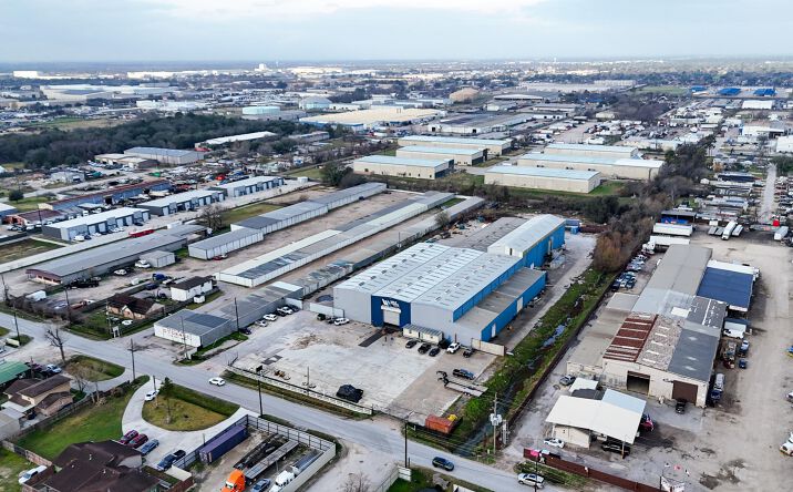 Pictures of Industrial property located at 7607 Wright Rd, Houston, TX 77041 for lease - image #1