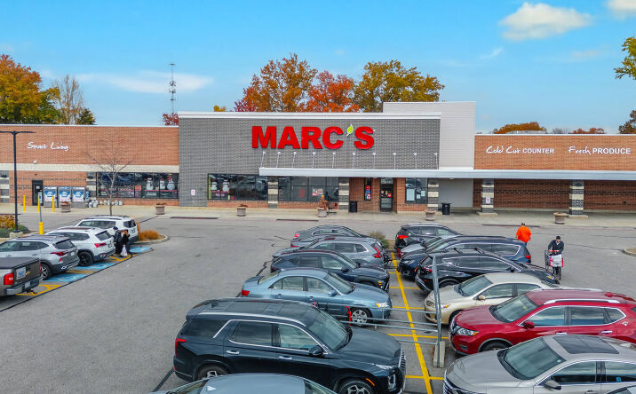 Pictures of Retail property located at 4519 Mayfield Rd, South Euclid, OH 44121 for lease - image #1