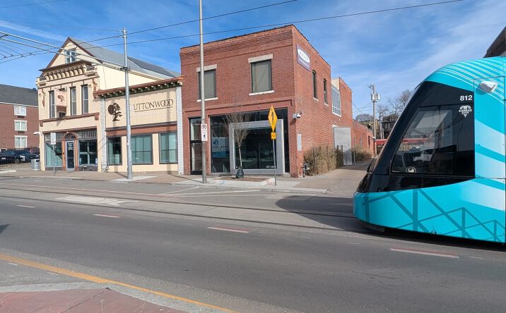 Pictures of Retail, Office property located at 3017 Main St, Kansas City, MO 64108 for lease - image #1