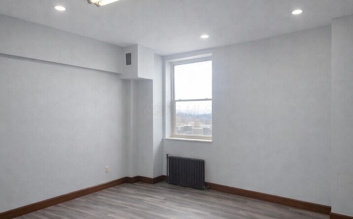 Pictures of Office property located at 201 S Broad Street #312, Lancaster, OH 43130 for lease - image #1