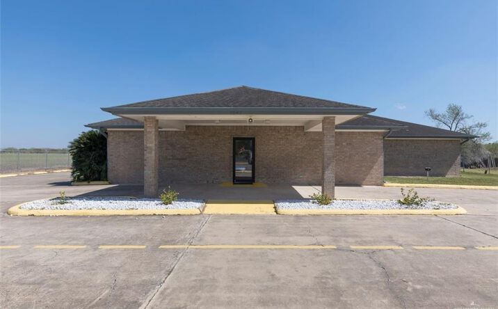Pictures of Office property located at 5446 Fm 493 N, Donna, TX 78537 for lease - image #1