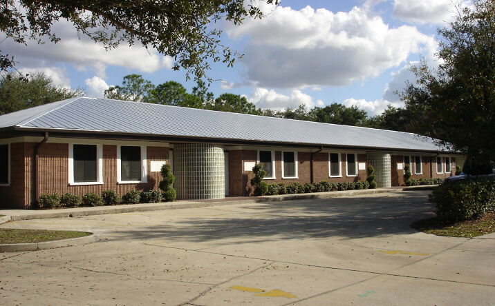 Pictures of Office property located at 4040 Upper Creek Dr, Sun City Center, FL 33573 for lease - image #1