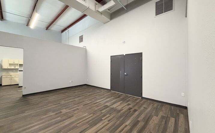 Pictures of Industrial property located at 16547 US-19, Hudson, FL 34667 for lease - image #1