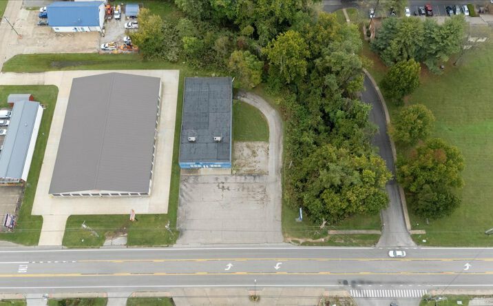 Pictures of Retail property located at 516 Washington St, Ravenswood, WV 26164 for lease - image #1