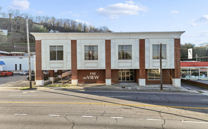 Pictures of Office property located at 403 Chickamauga Ave, Rossville, GA 30741 for lease - image #1
