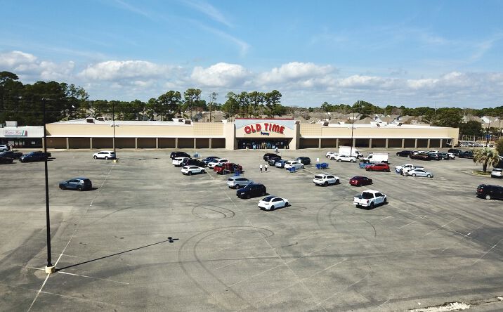Pictures of Retail property located at 1870 US-17 BUS, Surfside Beach, SC 29575 for lease - image #1