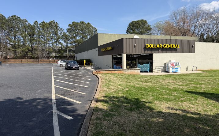 Pictures of Retail property located at 1225 Cedar Shoals Dr, Athens, GA 30605 for lease - image #1