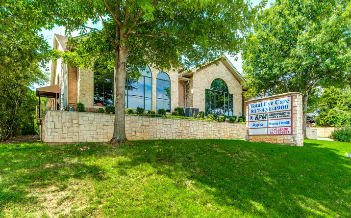 Pictures of Office property located at 1834 Keller Pkwy, Keller, TX 76248 for lease - image #1