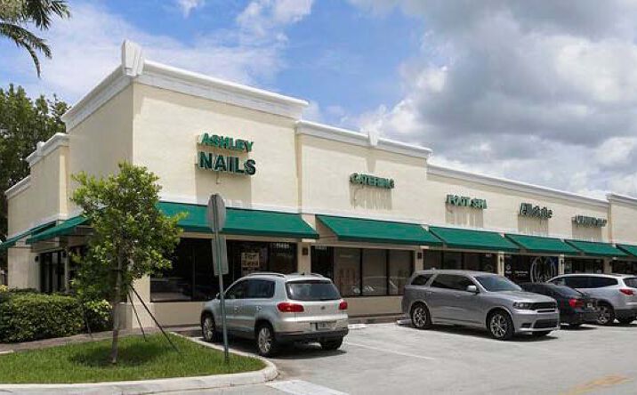 Pictures of Retail property located at 11431 - 11491 West Oakland Park Blvd, Sunrise, FL 33323 for lease - image #1