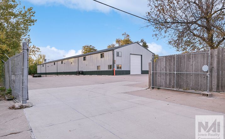 Pictures of Industrial property located at 1402 18th St SW, Cedar Rapids, IA 52404 for lease - image #1