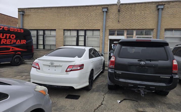 Pictures of Industrial property located at 7345 Lawndale Avenue, Skokie, IL 60076 for lease - image #1