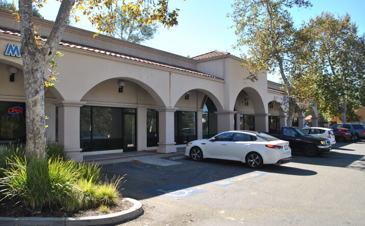 Pictures of Retail property located at 11420 North Ventura Avenue, Ojai, CA 93023 for lease - image #1