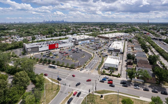 Pictures of Retail property located at 4601 W Foster Ave, Chicago, IL 60630 for lease - image #1
