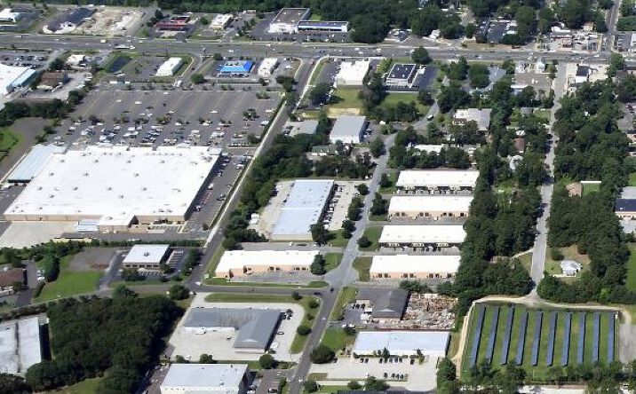 Pictures of Industrial property located at 415 Commerce Ln, Berlin Township, NJ 08091 for lease - image #1