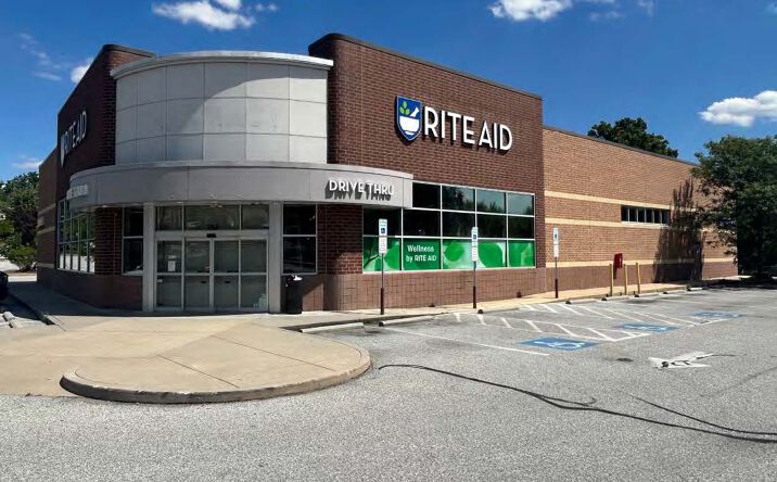 Pictures of Retail property located at 762 Chester Pike, Prospect Park, PA 19076 for lease - image #1
