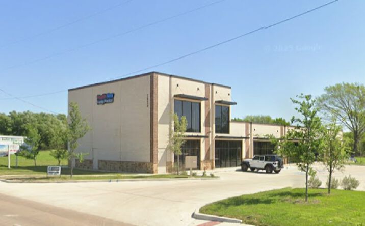 Pictures of Office property located at 1824 N Hampton Rd, DeSoto, TX 75115 for lease - image #1