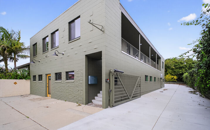 Pictures of Retail, Office property located at 1725 E Thompson Blvd, Ventura, CA 93001 for lease - image #1