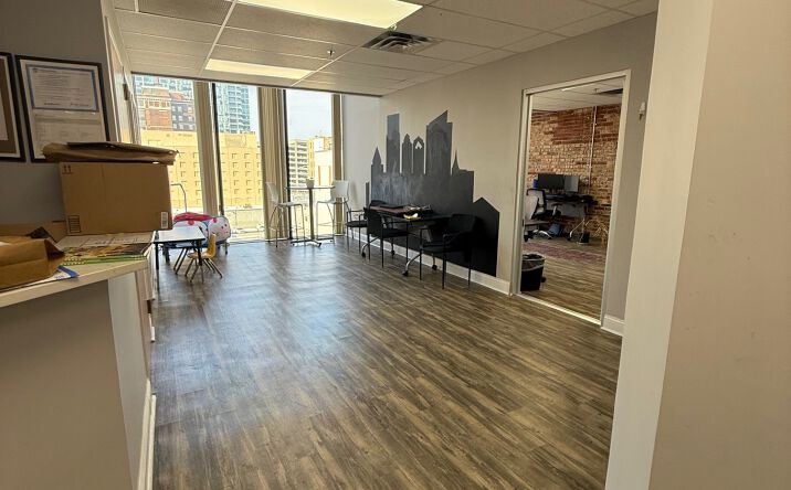 Pictures of Office property located at 205 N Broad St, Philadelphia, PA 19107 for lease - image #1