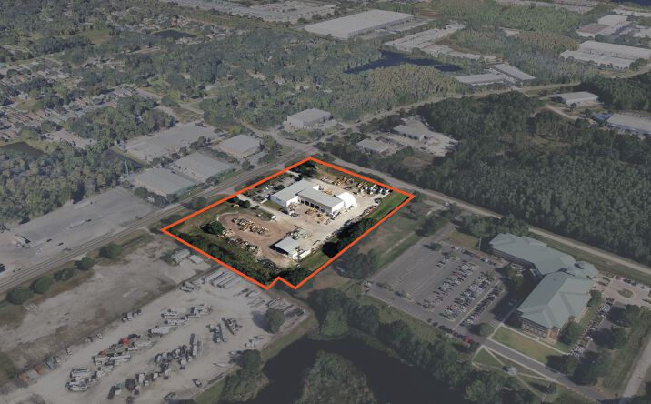 Pictures of Industrial property located at 9601 Boggy Creek Rd, Orlando, FL 32824 for lease - image #1