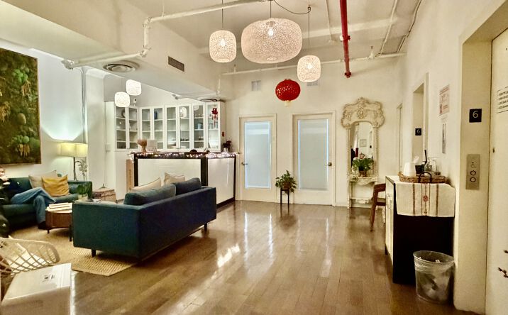 Pictures of Office property located at 244 Fifth Ave, New York, NY 10001 for lease - image #1