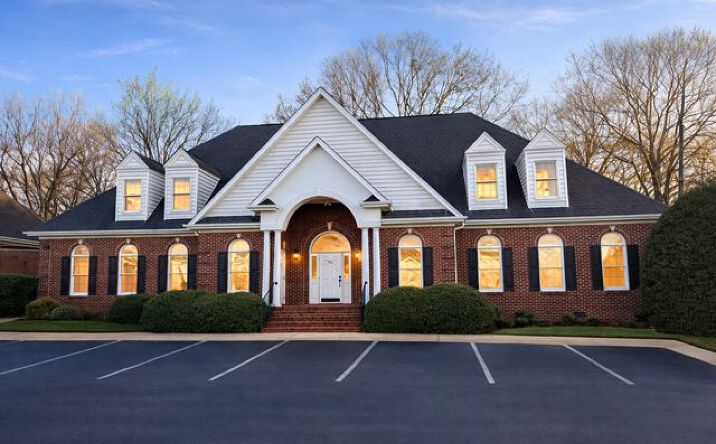 Pictures of Office property located at 104 Commons Blvd Unit A, Piedmont, SC 29673 for lease - image #1