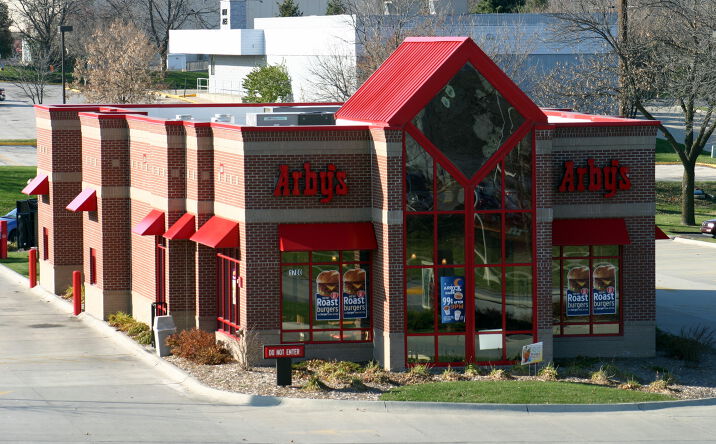 Pictures of Retail property located at 1700 22nd St, West Des Moines, IA 50266 for lease - image #1