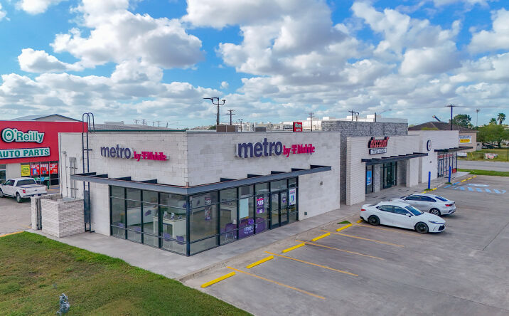 Pictures of Retail, Office property located at 3855 International Blvd, Brownsville, TX 78521 for lease - image #1