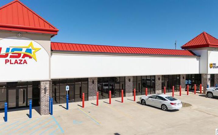 Pictures of Retail, Office, Restaurant property located at 1735 Farmerville Hwy, Ruston, LA 71270 for lease - image #1