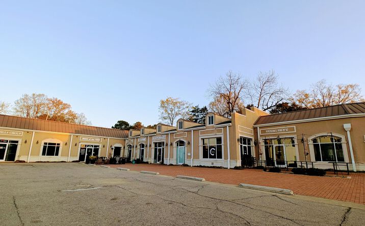 Pictures of Retail property located at 301 N Salem St, Apex, NC 27502 for lease - image #1