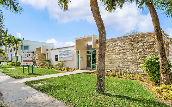 Pictures of Office property located at 2130 McGregor Blvd, Fort Myers, FL 33901 for lease - image #1