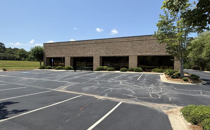 Pictures of Industrial property located at 4135 Industry Way, Flowery Branch, GA 30542 for lease - image #1