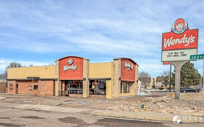 Pictures of Restaurant, Retail property located at 3704 N Academy Blvd, Colorado Springs, CO 80917 for lease - image #1