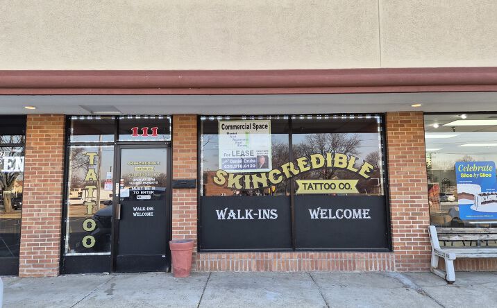 Pictures of Retail property located at 3S071 State Route 111, Warrenville, IL 60555 for lease - image #1