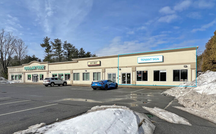 Pictures of Retail property located at 451 High St, Somersworth, NH 03878 for lease - image #1