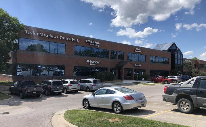 Pictures of Office property located at 1001 S 70th St, Ste 201, Lincoln, NE 68510 for lease - image #1