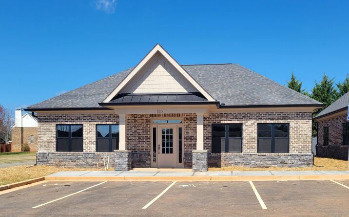 Pictures of Office property located at 1060 Garland Dr, Bogart, GA 30622 for lease - image #1