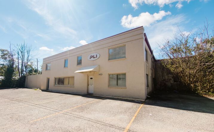 Pictures of Industrial property located at 3605 N Davis Hwy, Pensacola, FL 32503 for lease - image #1