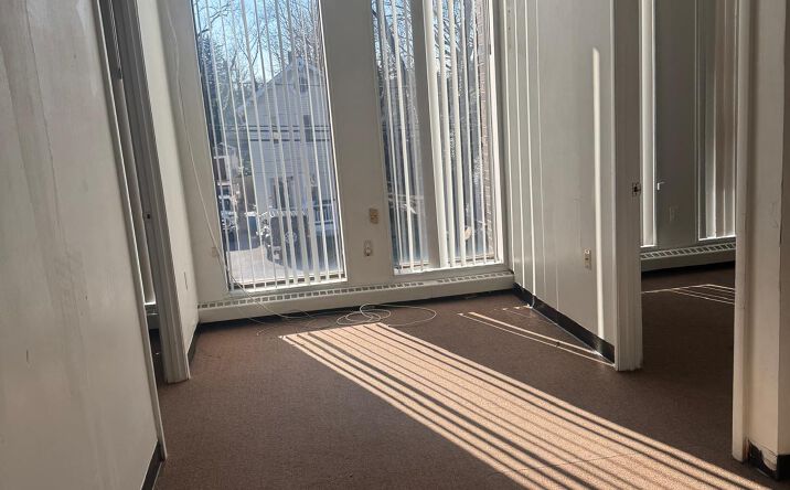 Pictures of Office property located at 6414 Windsor Mill Rd, Baltimore, MD 21207 for lease - image #1