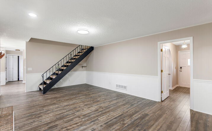 Pictures of Office, Retail property located at 122 Old Chapin Rd, Lexington, SC 29072 for lease - image #1