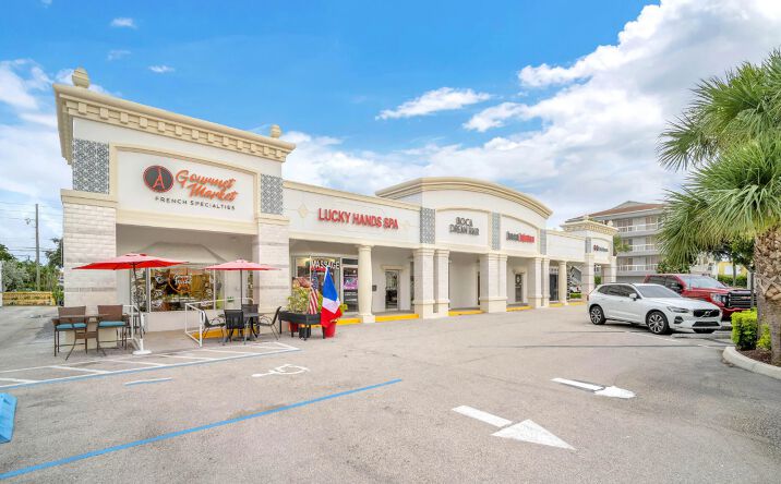 Pictures of Retail property located at 2900 Federal Hwy, Boca Raton, FL 33432 for lease - image #1