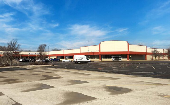 Pictures of Retail property located at 31001-31145 Harper Ave, St. Clair Shores, MI 48082 for lease - image #1