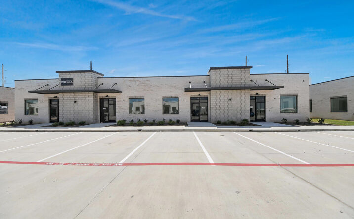 Pictures of Office property located at 431 Branchwood Ln, Fulshear, TX 77423 for lease - image #1