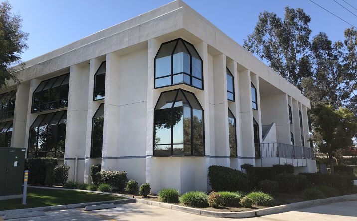 Pictures of Office property located at 1701 Westwind Dr, Bakersfield, CA 93301 for lease - image #1