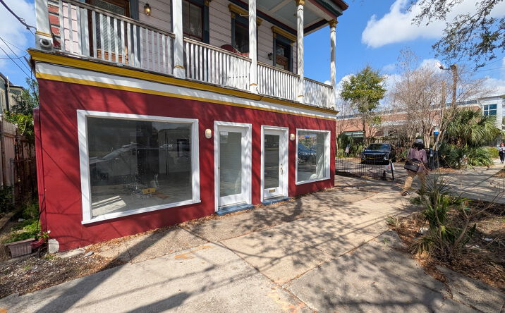 Pictures of Retail, Office, Restaurant property located at 4715 S Carrollton Ave, New Orleans, LA 70119 for lease - image #1