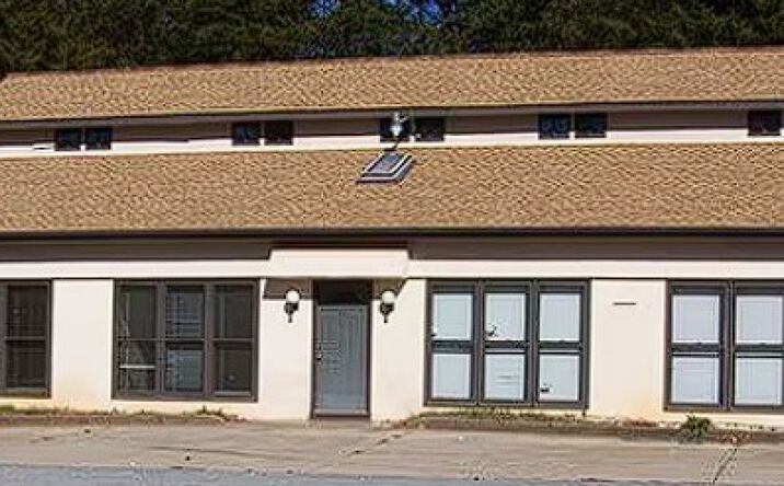 Pictures of Office property located at 208 Oak Forest Rd, Spartanburg, SC 29301 for lease - image #1