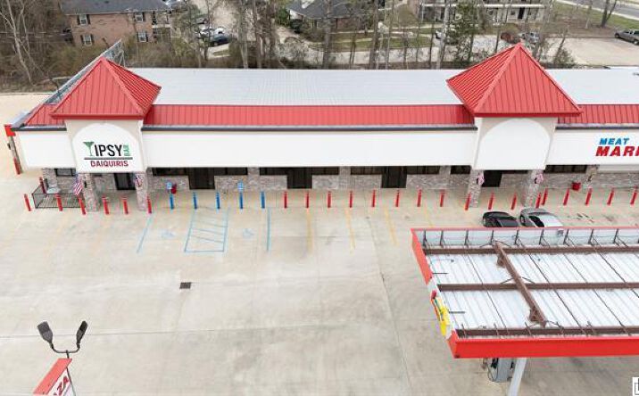 Pictures of Retail, Office, Restaurant property located at 2633 Arkansas Rd, West Monroe, LA 71291 for lease - image #1