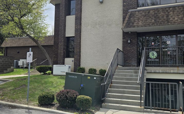 Pictures of Office, Special Purpose property located at 261 E Lake St, Bloomingdale, IL 60108 for lease - image #1